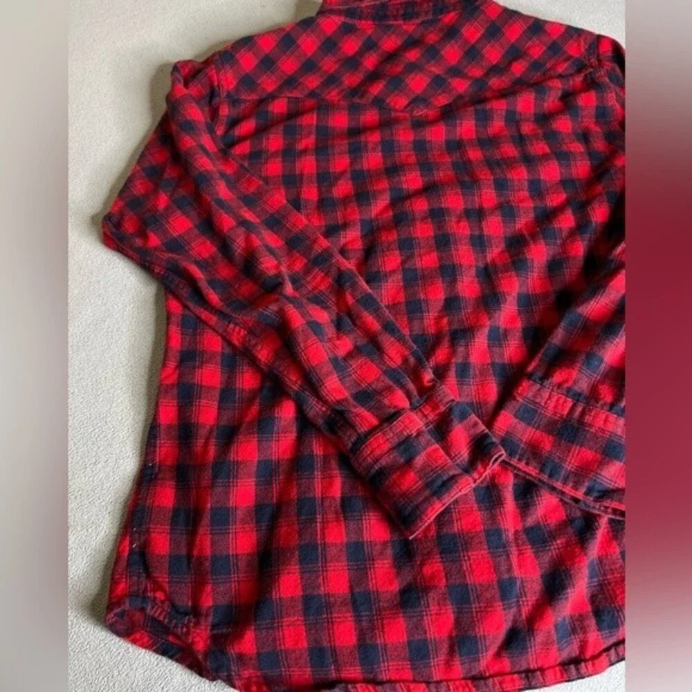 Men's Levi's Red and Black Plaid Flannel Button-up Shirt Size Medium